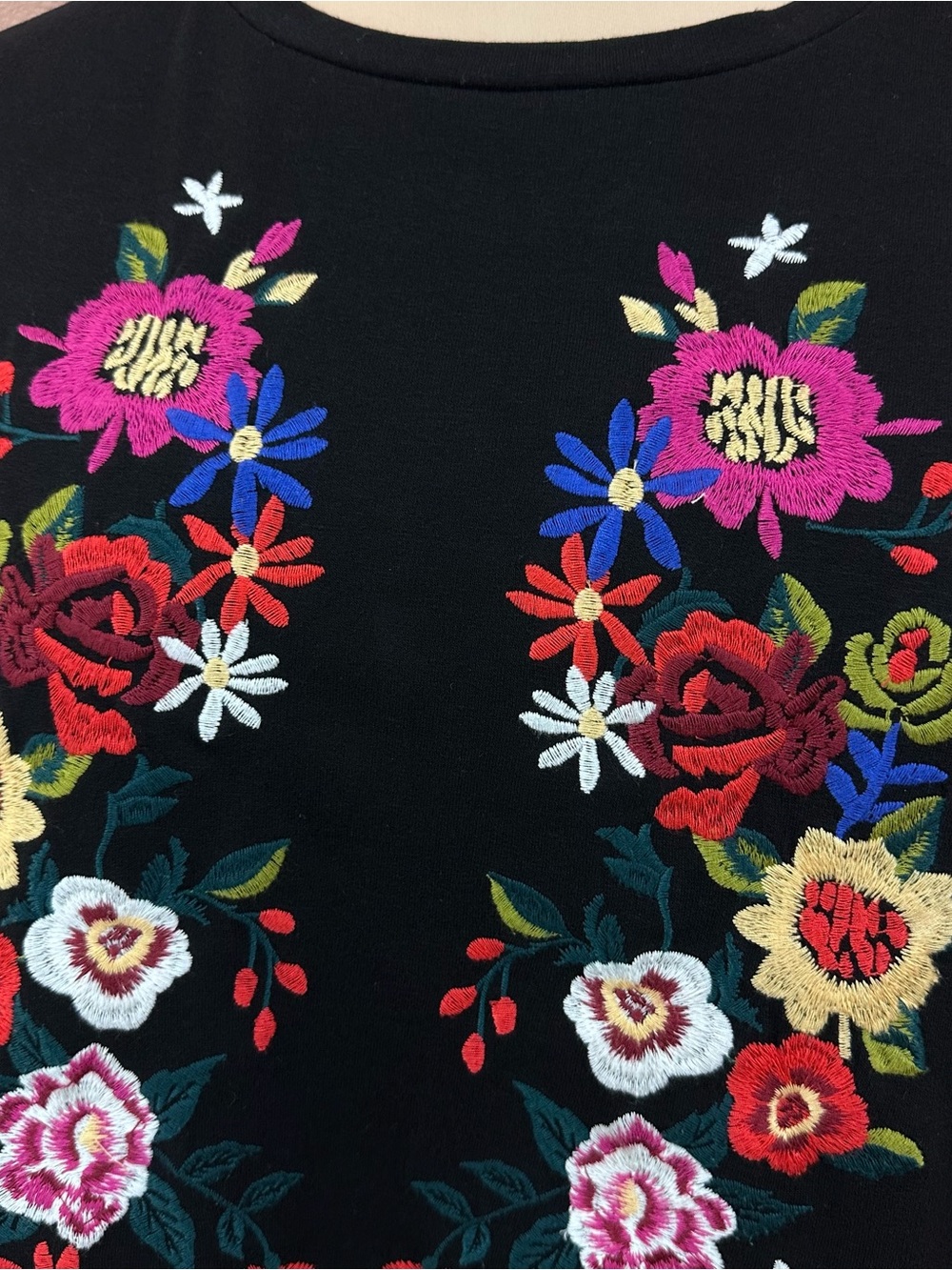 Embroidered Floral Tunic Top Women’s L Short Sleeve Pockets Boho Cottagecore - Picture 7 of 13